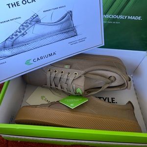 Cariuma OCA Lows brand new in box women’s size 8 in “sand gum canvas”